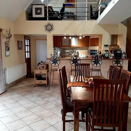 Grande Maison Proche Du Circuit Des 24 H Tatil Evi